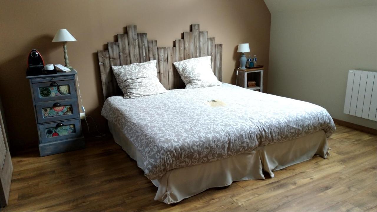 Bed and Breakfast Les Trois Provinces Couffy Zewnętrze zdjęcie